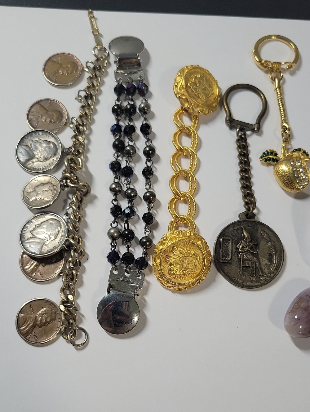 Gold-Tone Coin Link Charm Bracelet - Elegant Women's Jewelry Lot - Picture 6 of 6